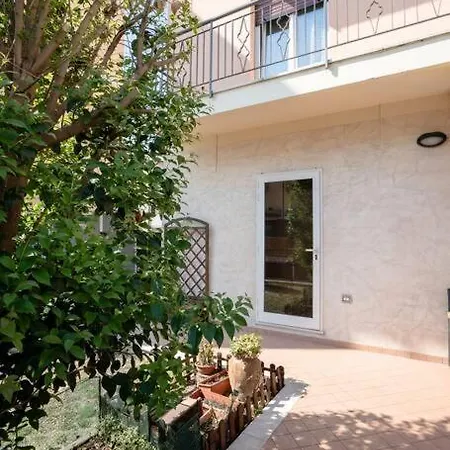Apartment Mini Loft A 10 Minuti Dal Mare Pesaro